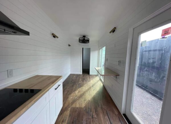 Luxurious 1-Bedroom 40ft Shipping Container Home w/ Rooftop Deck - Perfect for Airbnb - Image 4