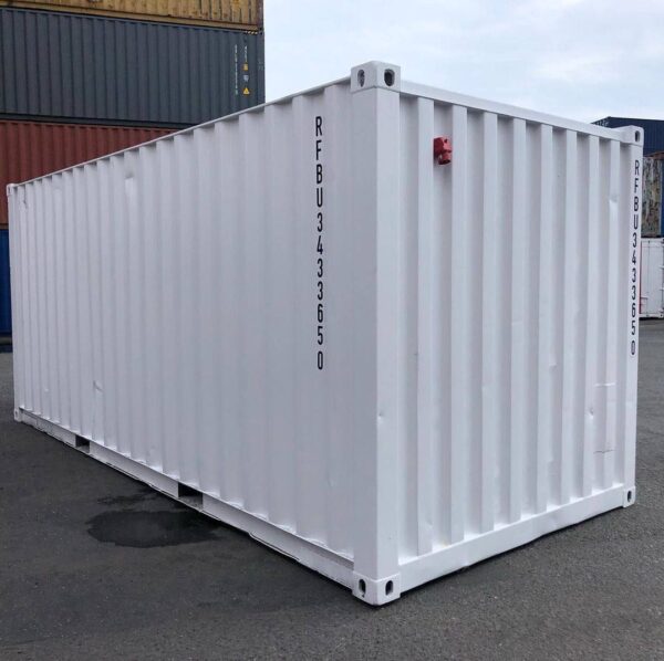 Used 20ft shipping containers available. Water tight, no cracks or holes on it - Image 3